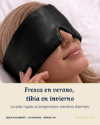 Primer plano del antifaz de seda Noche Oscura puesto; la seda regula la temperatura mientras duermes.